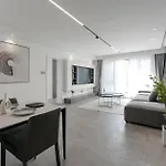 Ehub - Walk To Yuyuan Garden, The Bund And People\'S Square, Boutique 3Bedroom Fully Equipped Family Apt , Very Close To Subway