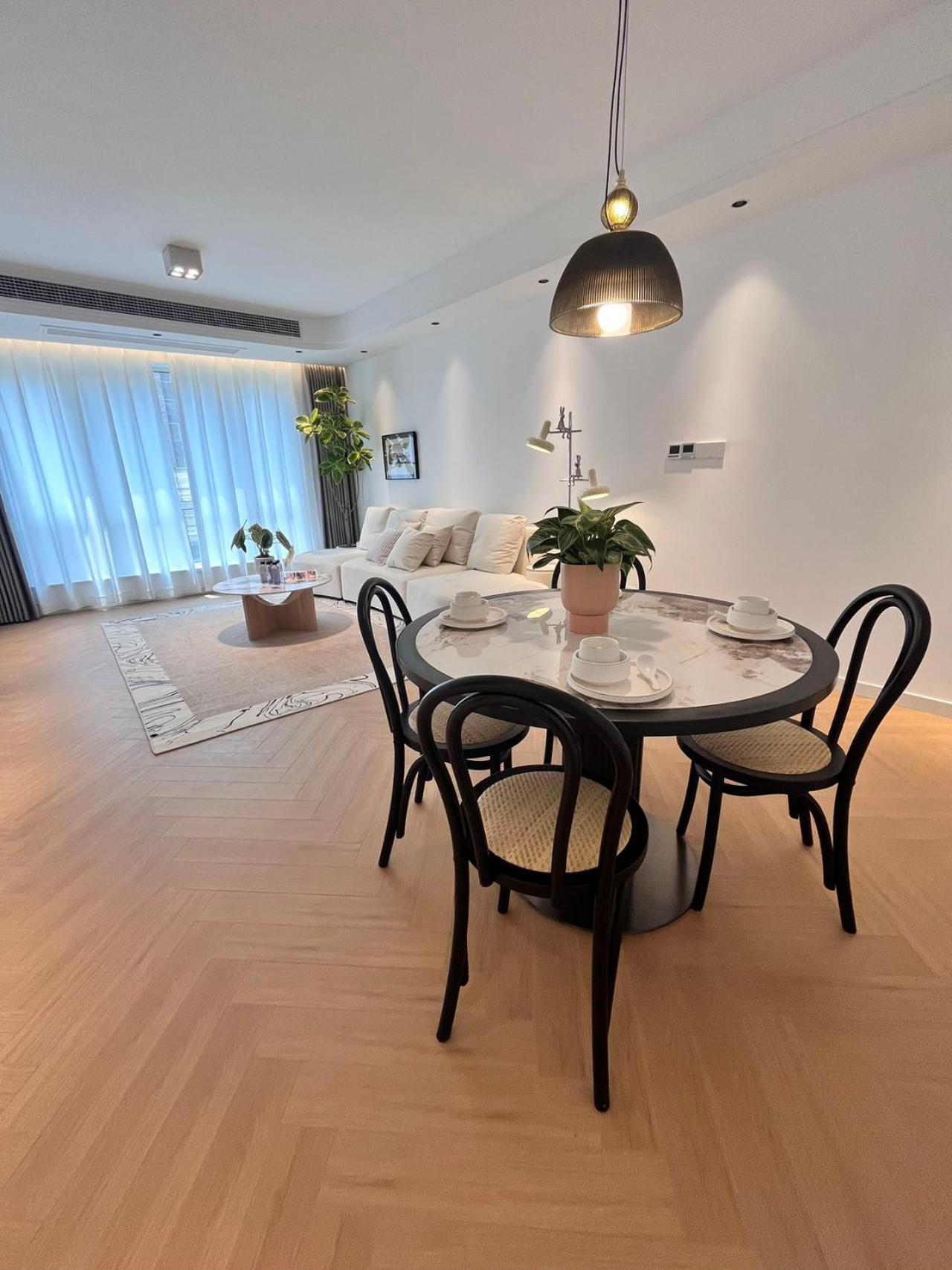 Ehub - Walk To Yuyuan Garden, The Bund And People's Square, Boutique 3bedroom Fully Equipped Family , Very Close To Subway