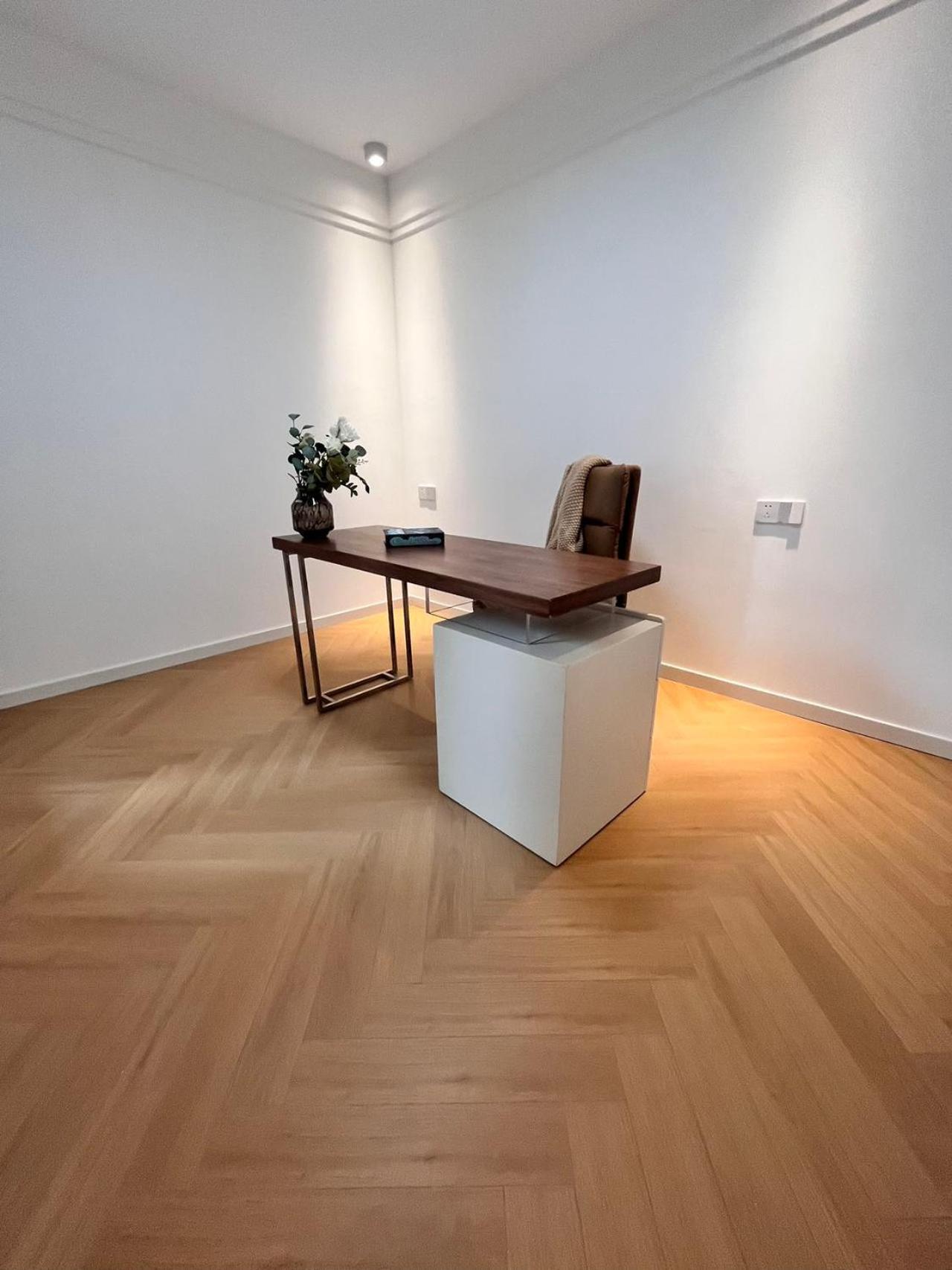 Apartment Ehub - Walk To Yuyuan Garden, The Bund And People's Square, Boutique 3bedroom Fully Equipped Family , Very Close To Subway