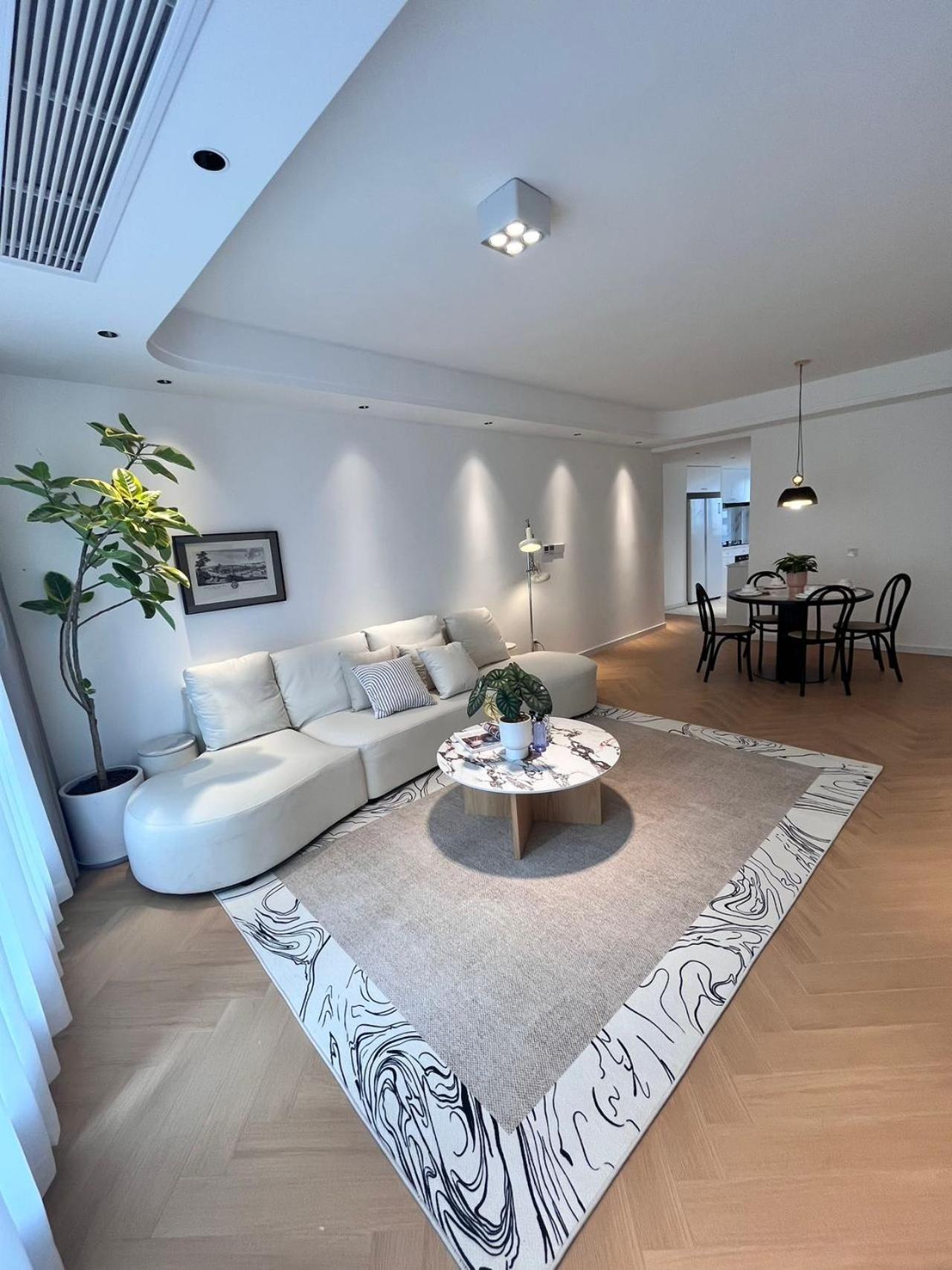 Ehub - Walk To Yuyuan Garden, The Bund And People's Square, Boutique 3bedroom Fully Equipped Family , Very Close To Subway * Shanghai