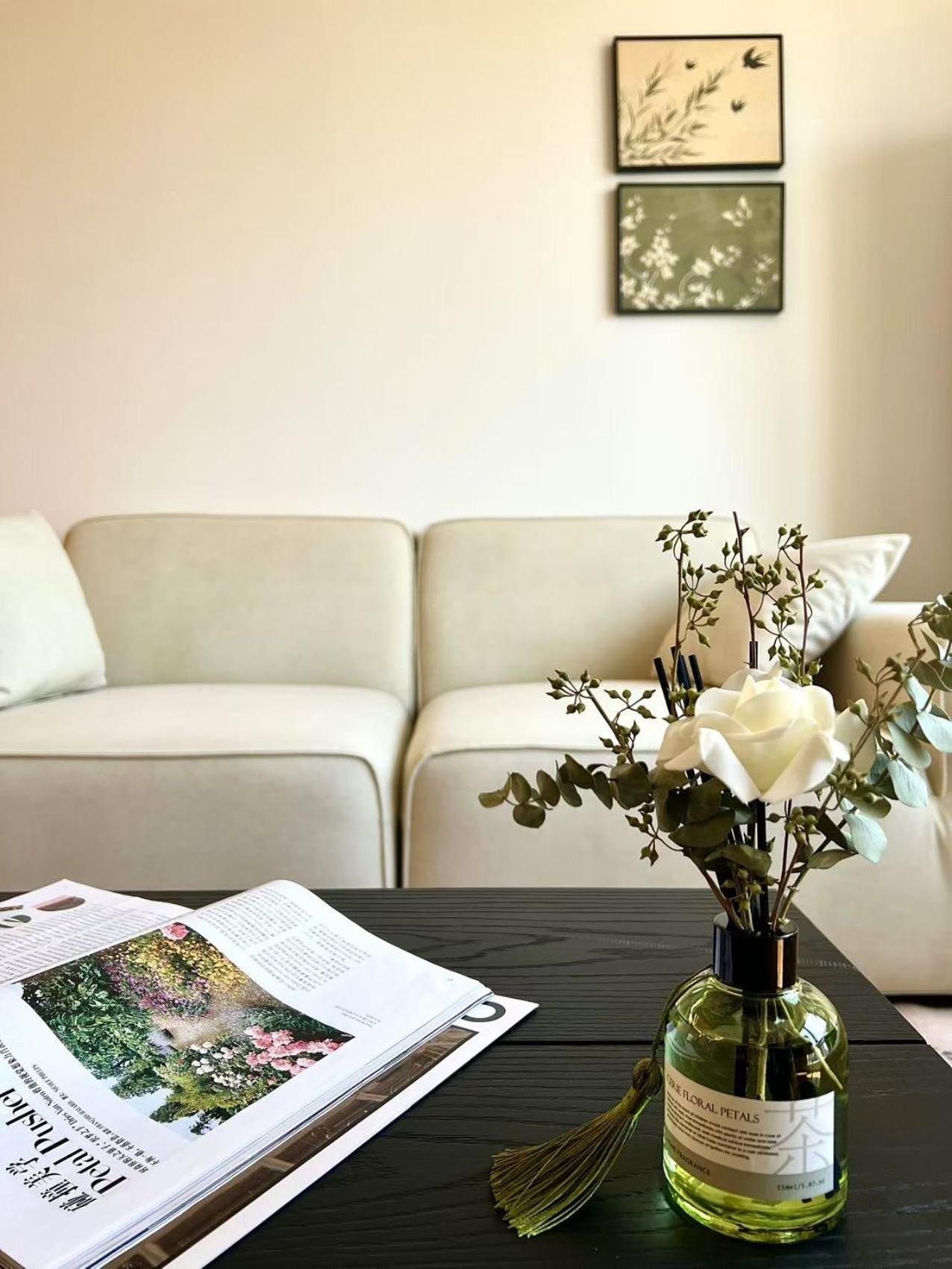Apartment Ehub - Walk To Yuyuan Garden, The Bund And People's Square, Boutique 3bedroom Fully Equipped Family , Very Close To Subway Shanghai
