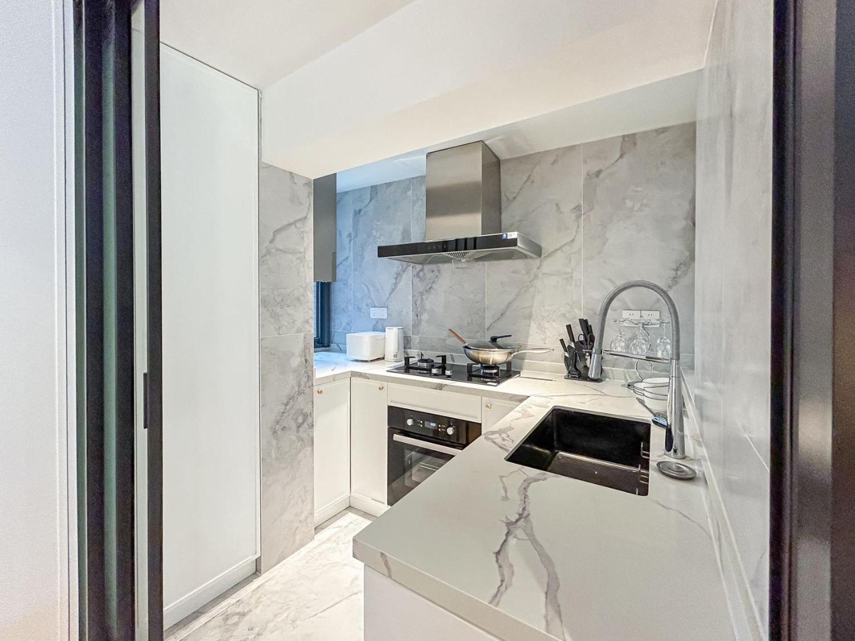 Ehub - Walk To Yuyuan Garden, The Bund And People's Square, Boutique 3bedroom Fully Equipped Family , Very Close To Subway Shanghai